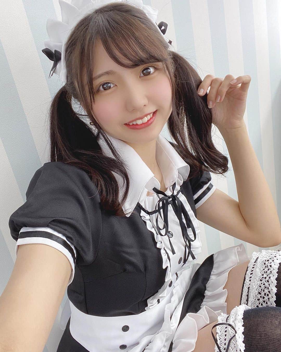 加藤凪海さんのインスタグラム写真 - (加藤凪海Instagram)「. . メイド喫茶で働いたらきっとこんな感じ🧸💭 通ってくれますか…？？ . . . . .   #メイド #メイド服  #メイドコスプレ #丸顔  #ツインテール  #加藤凪海  #凪海ちゃーん」8月21日 21時56分 - na_chan.12.11
