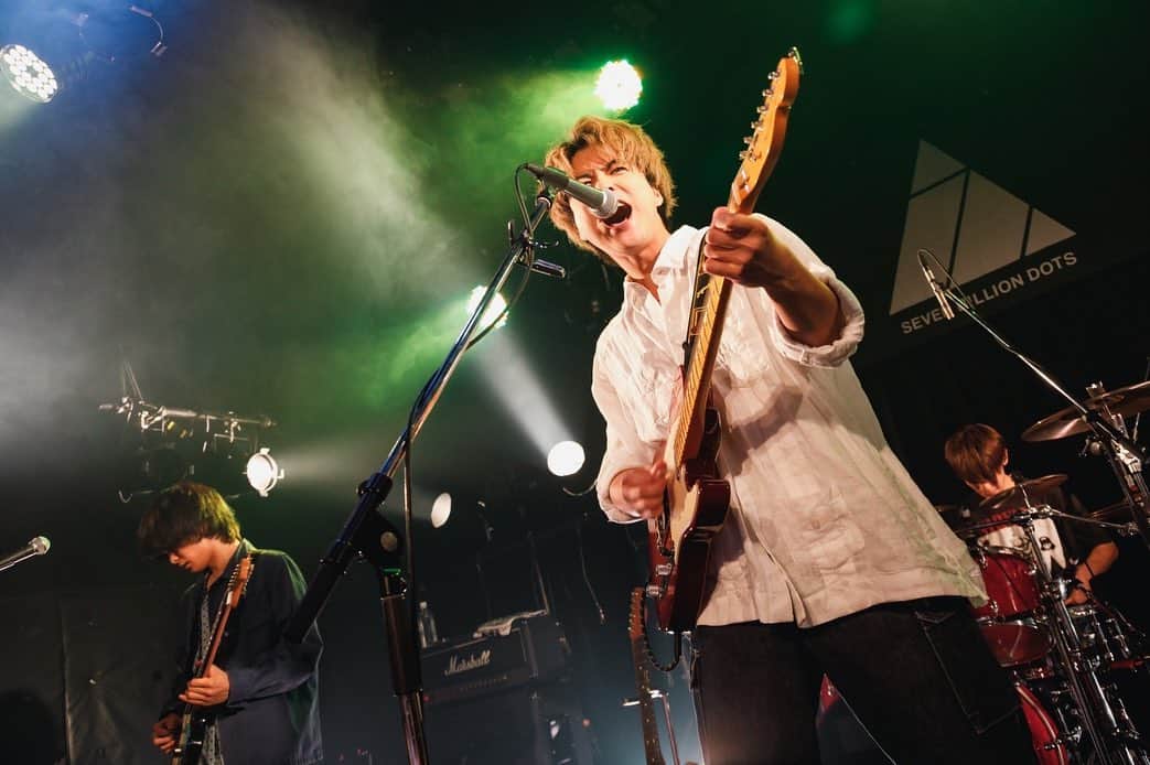 Seven Billion Dotsのインスタグラム：「Seven Billion Dots LIVE「HOPE」@代官山UNIT w/Amber's  photo by @sai_cho_823   #sevenbilliondots #セブンビリオンドッツ #セブド」