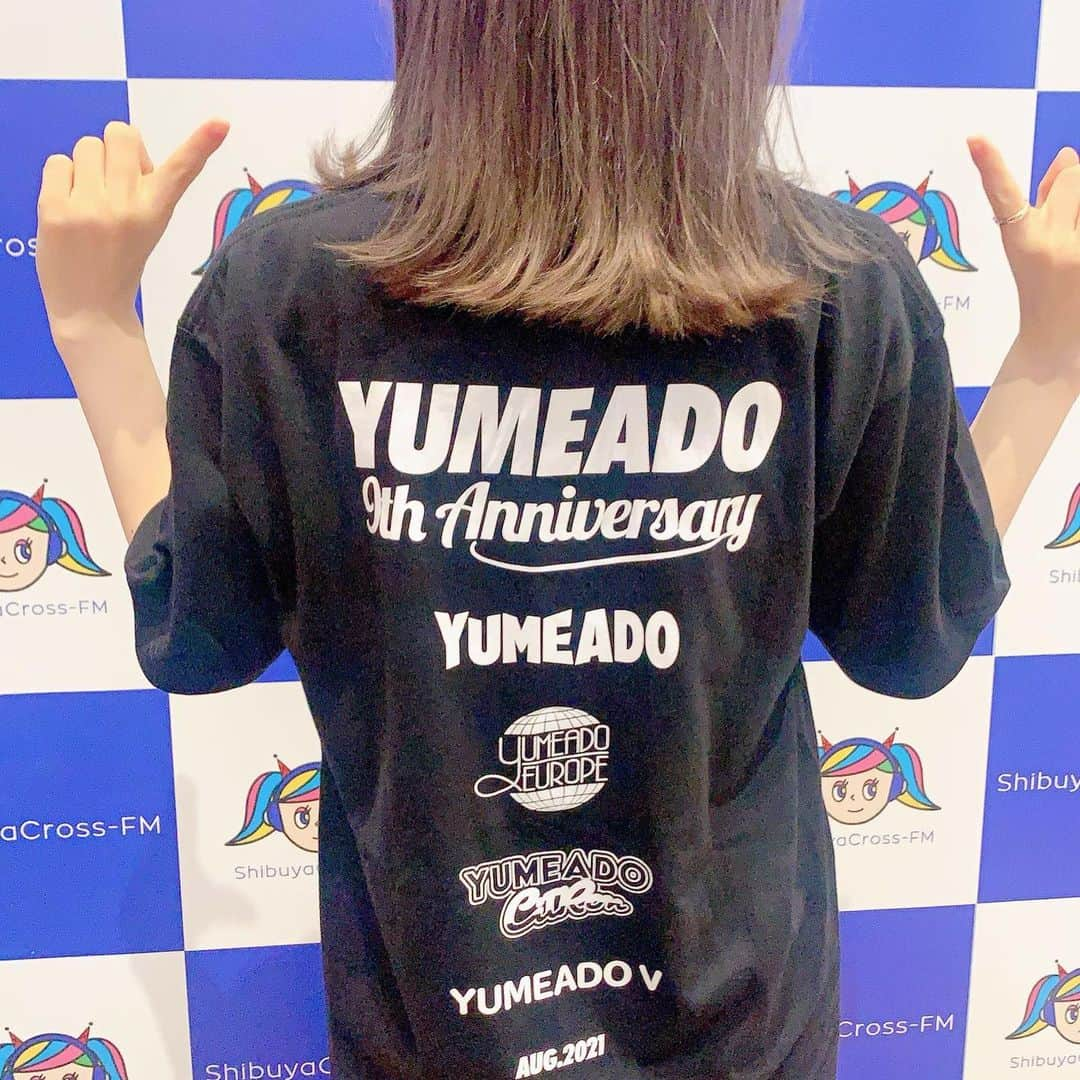 夢みるアドレセンスさんのインスタグラム写真 - (夢みるアドレセンスInstagram)「本日夢アド9周年ライブ！  黒のTシャツは、物販にて販売中！ 少なくなってきているサイズもありますのでぜひお早めにゲットして下さい☺︎  #夢アド #鳴海寿莉亜 #夢アドオフショット」8月22日 12時31分 - yumeado.official