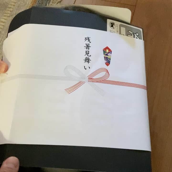 増崎孝司のインスタグラム：「残暑お見舞い申し上げます🌻🌤🍉😸」