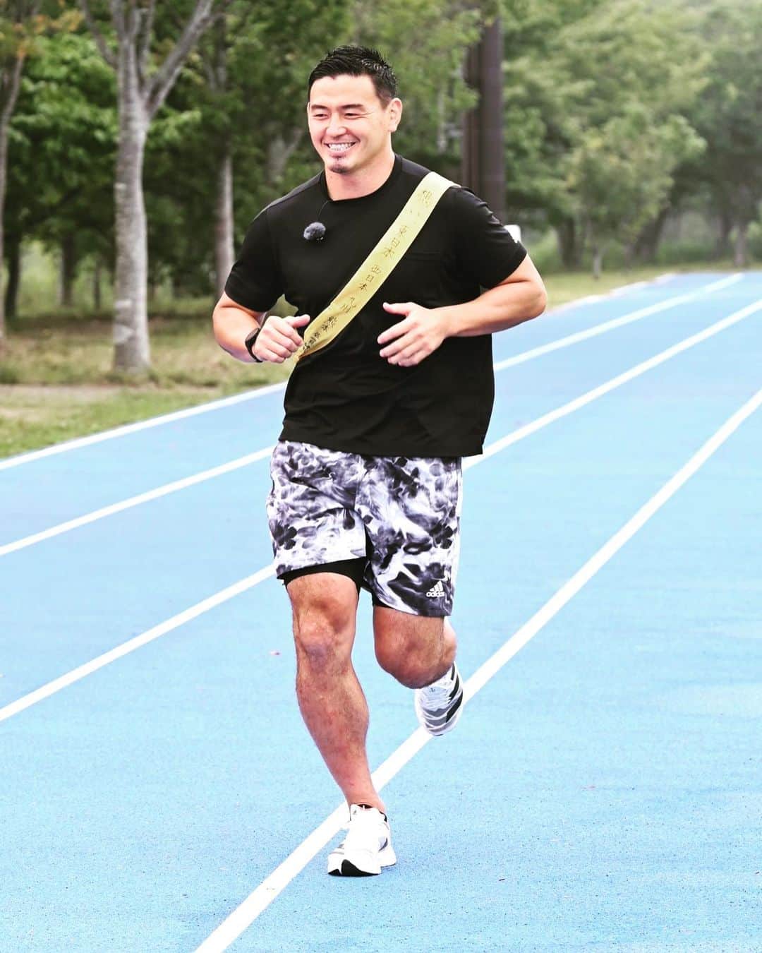 のインスタグラム：「24時間TVランナーとして無事に10km走り終えました。 災害やコロナ、多くの方々が何かしら抱えている現代で、一人でも前向きになって頂けたら幸いです。」