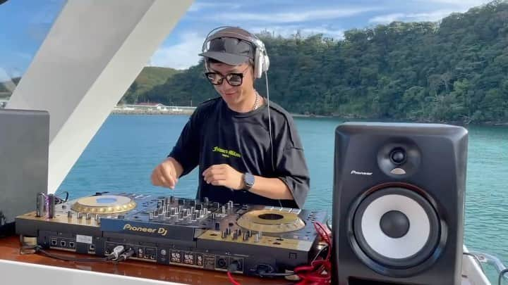 DJ DAIKI（若林大輝）のインスタグラム：「Summer🌞 Cruising party🛥🎧 . #Summer #crusing #party  #sunnyday #djlife #djdaiki」