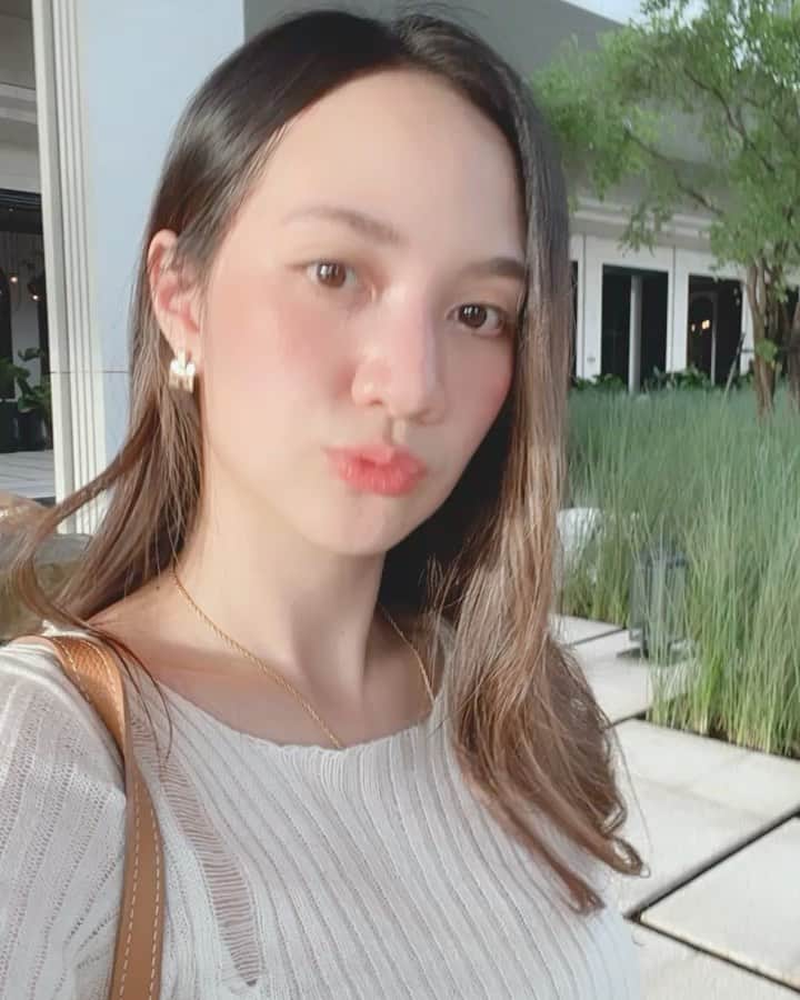 インヤのインスタグラム：「อยากเที่ยววแล้ววว 😂😭」