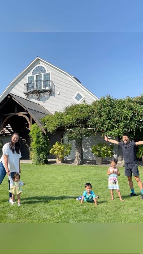エリナ シルカのインスタグラム：「Took a 4.5 hr drive from Seattle down to Walla Walla to enjoy the beautiful winery and suite! Such an amazing, peaceful area we didn’t want to leave so soon 🍇💕」