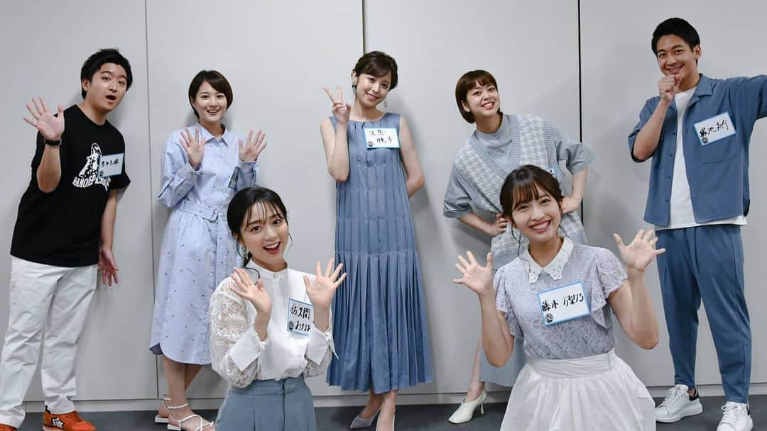 フジテレビアナウンサーのインスタグラム：「『全国ハモネプリーグ大学日本一決定戦2021夏』が14日(土)に放送されました。（事前にお知らせできず、すみませんでした。）  アナウンス室からはこちらのメンバーが出演させていただきました。 限られた時間でしたが練習に励み、相当なプレッシャーを感じながら迎えた本番… 今回はフジテレビにも縁の深い『YOASOBI』のあの名曲を披露しました。  FOD／TVerで2週間無料の見逃し配信を行っています。 ぜひご覧ください。  #撮影のときだけマスクを外しました #ハモネプリーグ #アナペラ #フジテレビアナウンサー #永尾亜子 #藤井弘輝 #久慈暁子 #杉原千尋 #藤本万梨乃 #堀池亮介 #佐久間みなみ #FOD #見逃し配信」