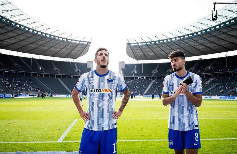 ステヴァン・ヨヴェティッチのインスタグラム：「Let’s continue to work all together towards the next match. Thanks to all the fans for the great support! 🏟🔵⚪️ #HerthaBSCWolfsburg @herthabsc @bundesliga #HaHoHe」