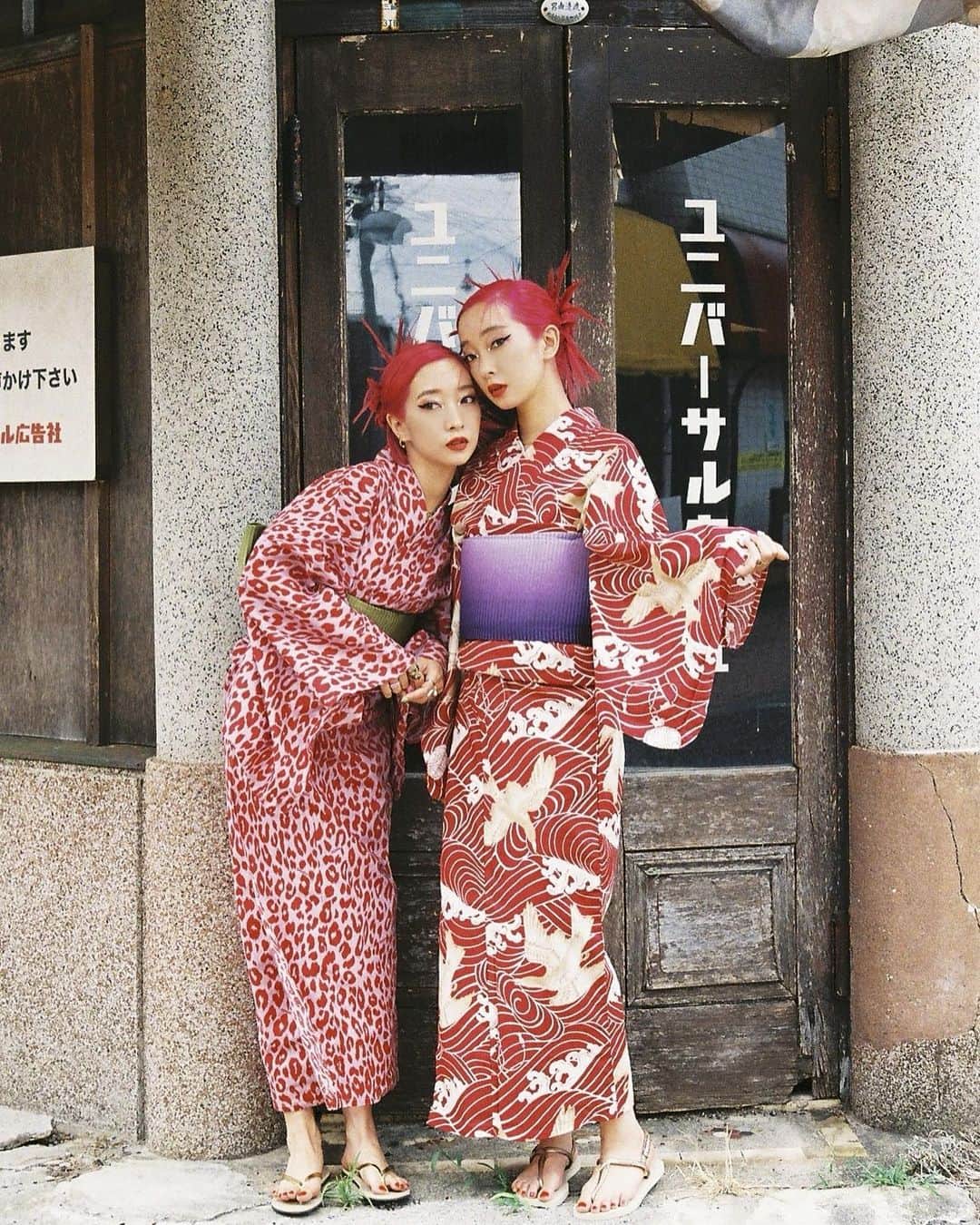 のインスタグラム：「浴衣とも相性ばっちりな @havaianas.japan❤️‍🔥   #havaianasjapan  #ハワイアナス  #I❤️Havaianas」