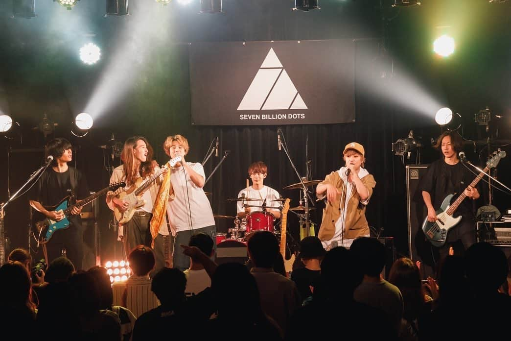 Seven Billion Dotsさんのインスタグラム写真 - (Seven Billion DotsInstagram)「Seven Billion Dots LIVE「HOPE」@代官山UNIT w/Amber's  photo by @sai_cho_823   #sevenbilliondots #セブンビリオンドッツ #セブド」8月22日 21時38分 - 7bdots_official