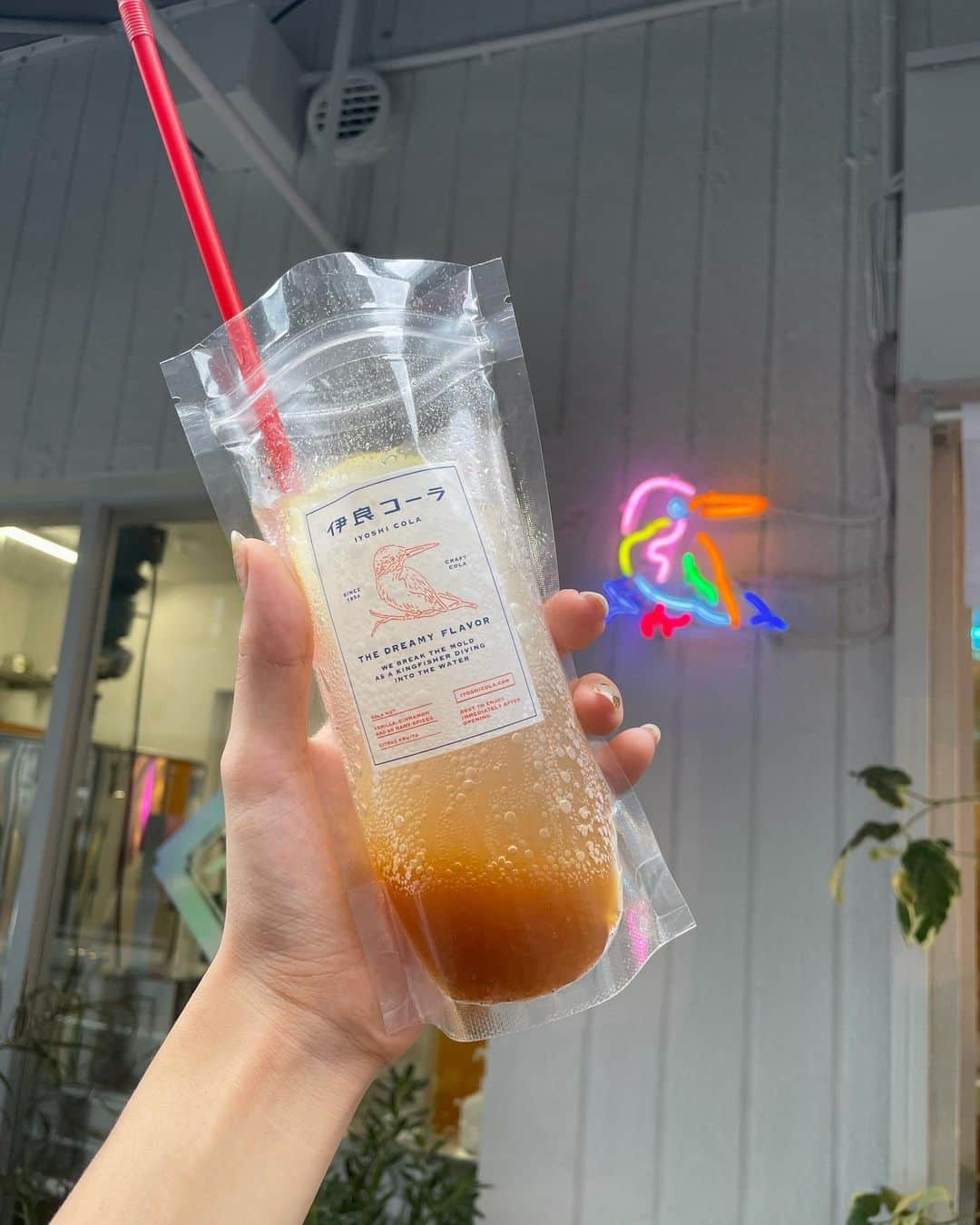 中西渚のインスタグラム：「🥤🥤🥤  #伊良コーラ」