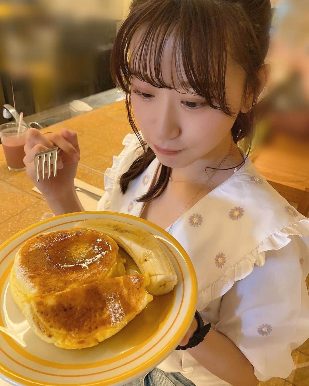 上西怜さんのインスタグラム写真 - (上西怜Instagram)「⠀ ⠀ パンケーキ食べたよ〜🥞🍴 ⠀ ⠀ ⠀ #パンケーキ  #pancakes #🥞  ⠀ トップス/ #zara」8月22日 22時32分 - jonishi_rei