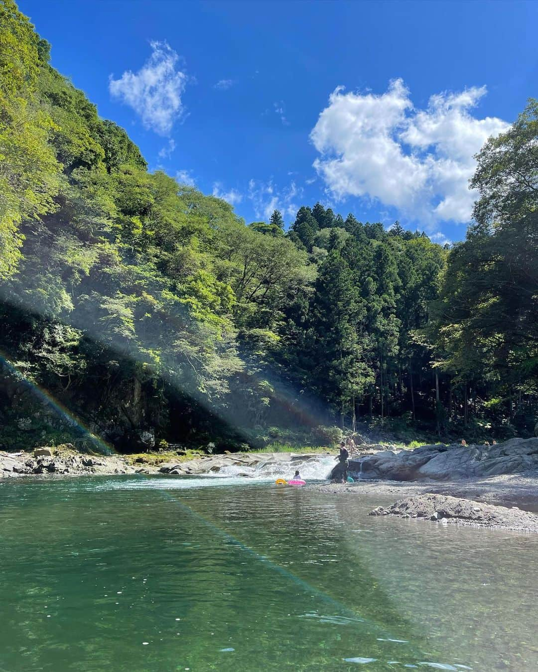 MIKAさんのインスタグラム写真 - (MIKAInstagram)「川サウナまた行きたいナ🌿🧖🏻‍♀️  今日のリハーサルでどうやら手首をやっちまったようです🥲ずっと地味いだい…  手首のストレッチだけしなかったような気がしてきた🥴💭 気をつけないとっ🤸🏻‍♀️  #頑張りどき  #お楽しみに 🧡💛💚」8月23日 17時27分 - cjd_mika