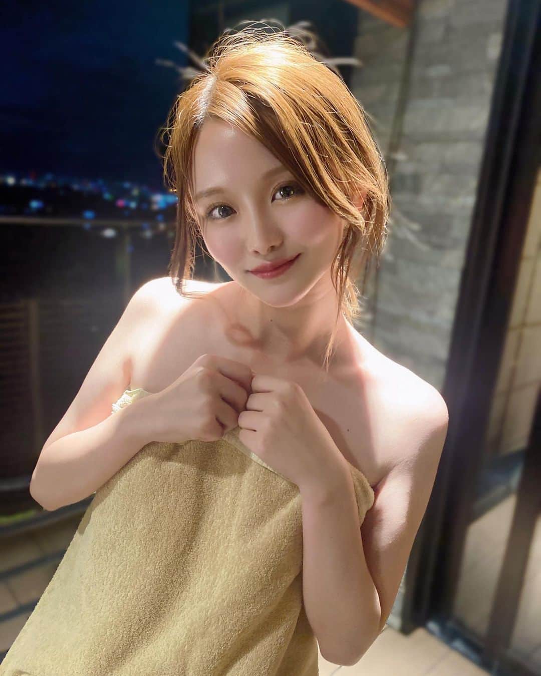 のインスタグラム：「一緒に入る？  #温泉旅行 #温泉女子  #温泉 #温泉デート」