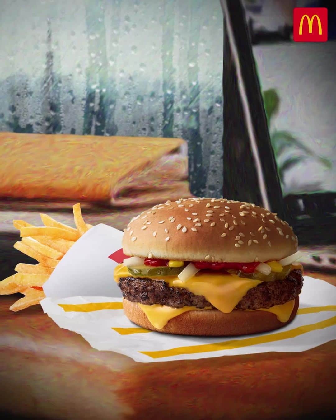 McDonald's Philippinesのインスタグラム：「'Di mapipigilan ang matinding buhos ng ulan. Pero ang matinding gutom, easy lang 'yan. #LoveKoTo 	 Sige na, order na via the McDelivery PH App, McDo Messenger, or McDo on GLife.」