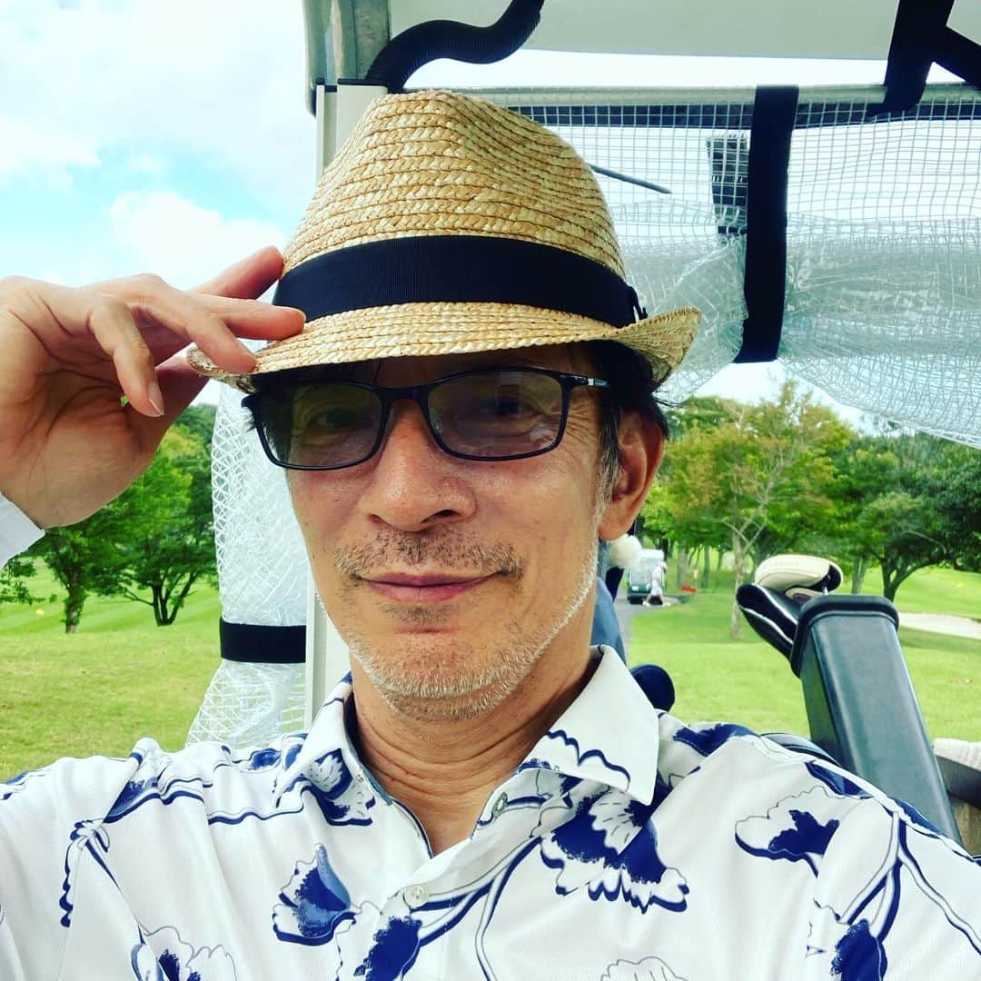 日比野玲さんのインスタグラム写真 - (日比野玲Instagram)「残暑お見舞い申し上げます！ @callawayapparel_japan  #golf #golfwear #golffashion  #良い風 #ゴルフ好き #ツーサムゴルフ #あるね ！」8月24日 14時02分 - aquilano_hibino
