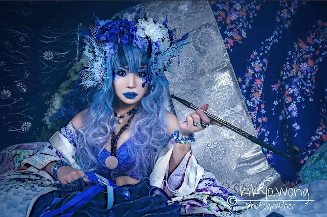 松すみれのインスタグラム：「⁡ ⁡ ⁡ 『龍神姫』 ⁡ ⁡ －Ryujin・Dragon God🐉－ Ryujin is the dragon god that ascends to heaven and provides water as well as hope. ⁡ ⁡ Photographer： @kikyo.wong  Hair make： @mori.shoko  Accessory&Assistant： @umetikin  ⁡ ⁡ #マーメイド #人魚  #着物 #マーメイド #龍神  創作 #日本神話 #伝説  #japanesemermaid  #japanesefolklore  #kimono #japanesestyle  #mermaidelite  #pasha_magazine  #realmermaid  #merlife #mermaid  #mermaidvibes  #mermaidstyle  #instamermaid #mermaidtail  #mermaidsofinstagram  #mermaidlife #mermazing  #mermaidsarereal #mertailor  #reallifemermaid #mermaidsoul  #mermaidcostume  #mermaidlife #mermaidtail」