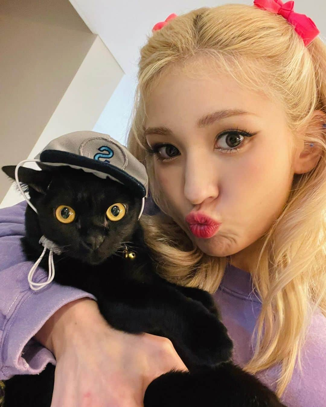 ソミさんのインスタグラム写真 - (ソミInstagram)「Selfie with my Photogenic BABY  “ZORRO” 😼🖤」8月24日 17時05分 - somsomi0309