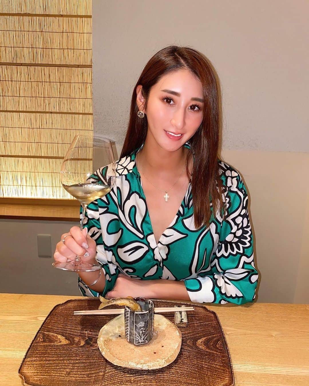 佐藤衣里子のグルメインスタ