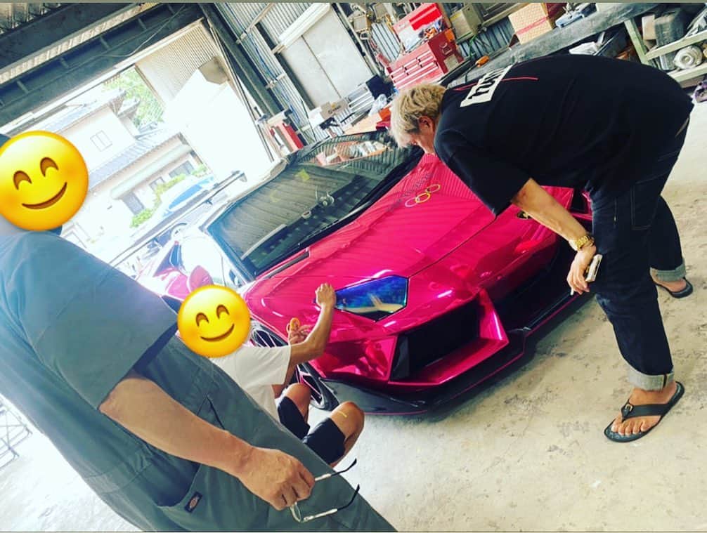 諸星伸一さんのインスタグラム写真 - (諸星伸一Instagram)「⭐️Like to design⭐️  I came up with four new Lamborghini custom parts. The design is also wonderful. I'm looking forward to the completion.  Lamborghini design Lamborghini-riding design Lamborghini New Custom Parts  #fsbk#fightingstar#bodykit#fightingstarbodykit#lamborghini#parts#new#design#morohoshi#tokyo#japan」8月24日 22時19分 - morohoshi7777
