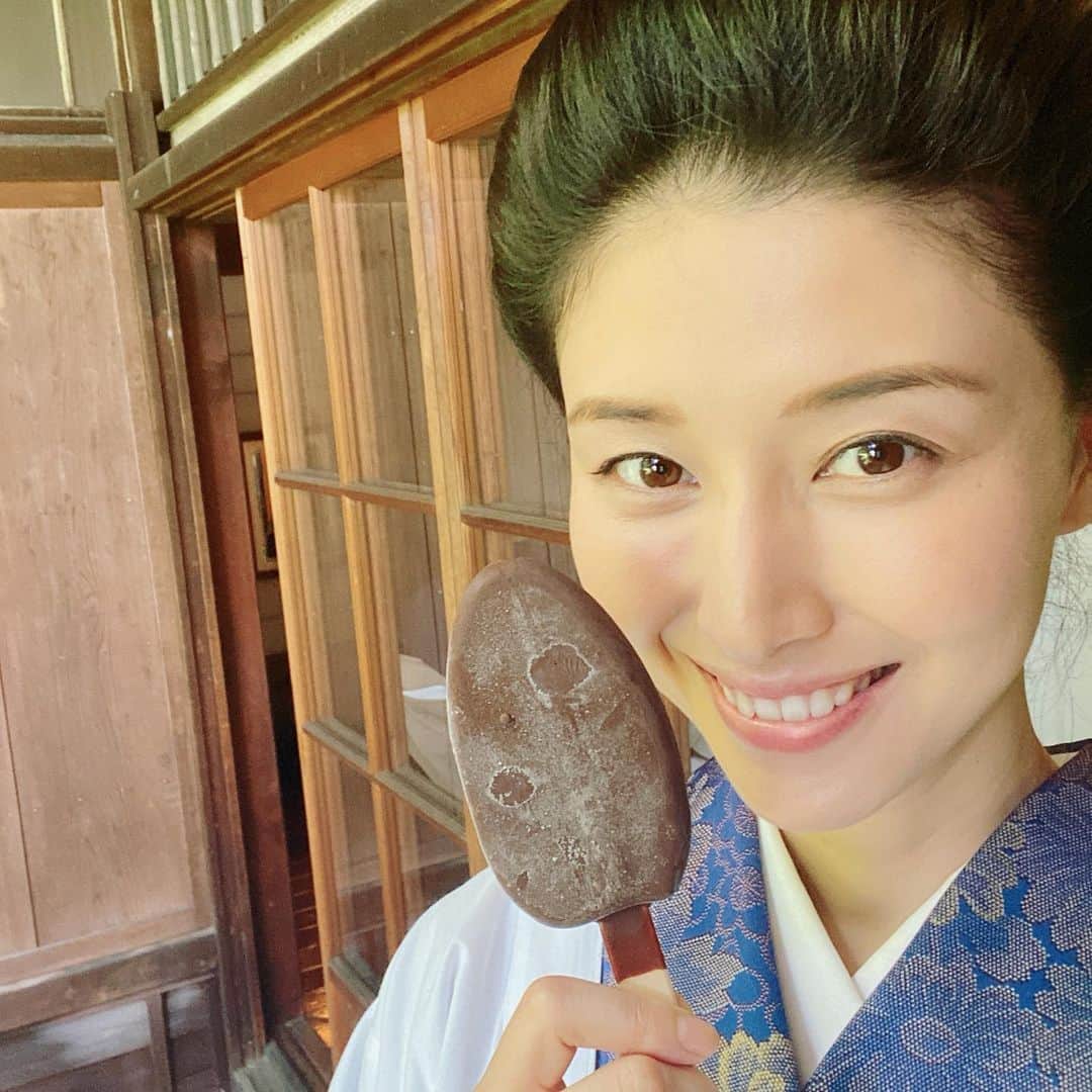 のインスタグラム：「差し入れでアイスいただきました💕 美味しい🍨 今日も暑いので皆様も熱中症にお気をつけください😊」