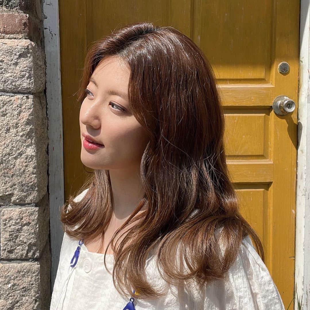 ナム・ジヒョンさんのインスタグラム写真 - (ナム・ジヒョンInstagram)「완벽한 주말을 보내는 방법은…?  #마녀식당으로오세요  지금 티빙에서 스트리밍💙」8月1日 10時55分 - hyuniiiiiii_95917