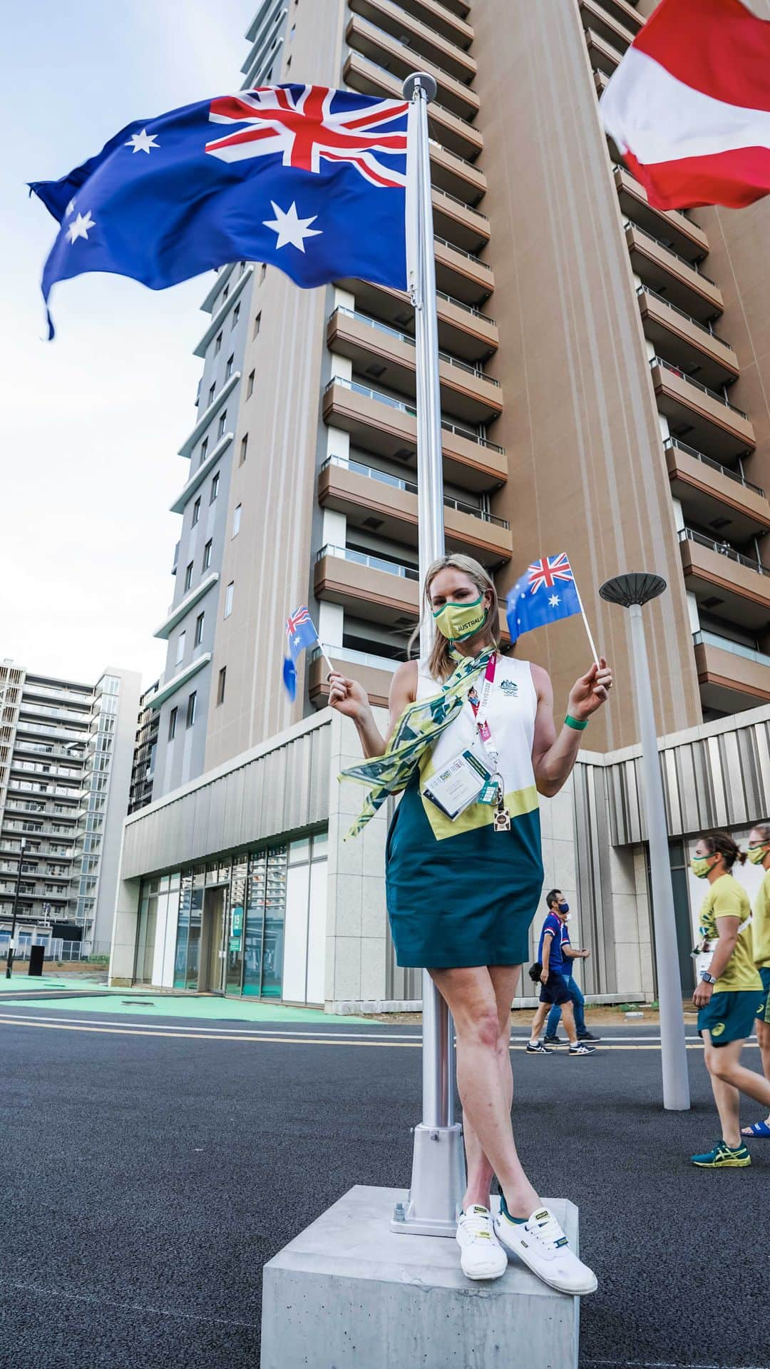 エミリー・シーボームのインスタグラム：「Village Vlog Swimming Last day 🏊🏼‍♀️  #village #olympics #tokyo2020 #australia #dailyvlog」