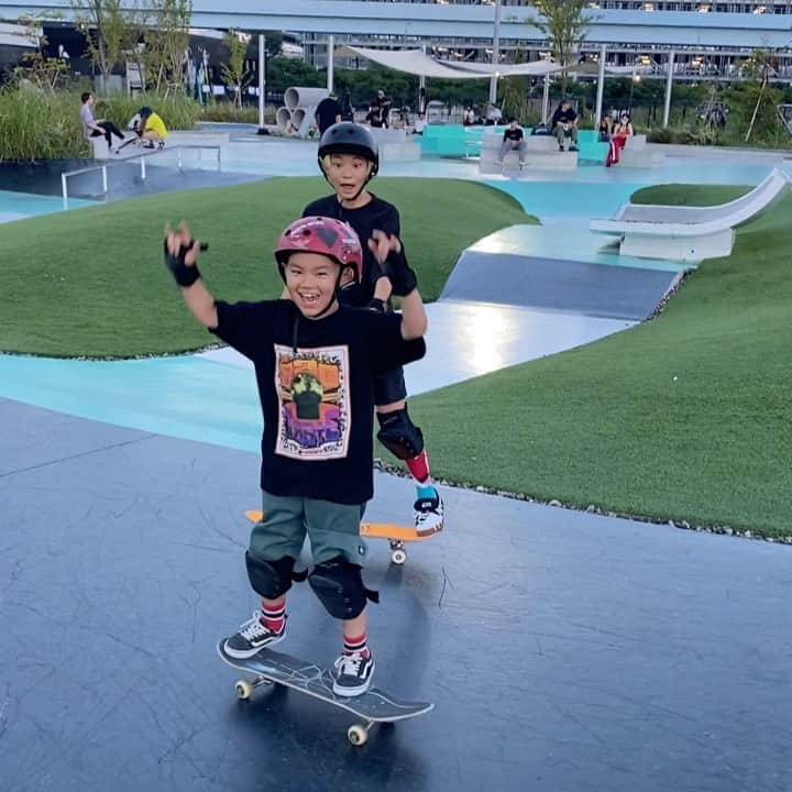 DJ DARUMAのインスタグラム：「😭❤️‍🔥 #KickFlip」
