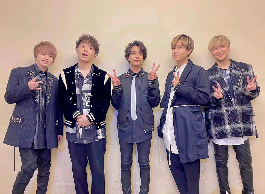 大野雄大のインスタグラム：「昨日はアリーナツアー札幌公演でした。  応援して下さった皆様、 ありがとうございました✨  熱くて暑い、最高に楽しい時間をありがとうございました😊❗️❗️❗️  次回はファンクラブツアーで戻ってくるので、また必ずお会いいたしましょうね😊」