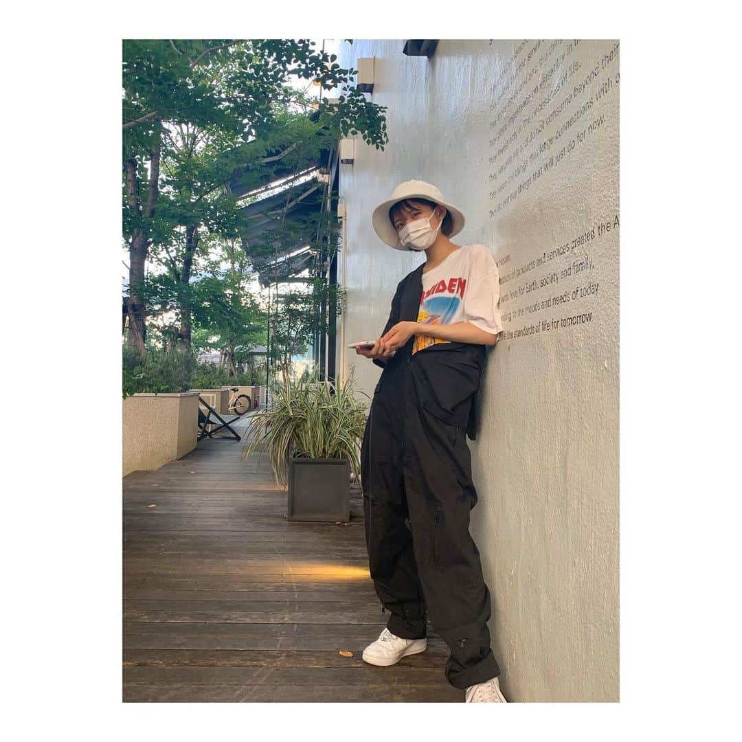 桃果さんのインスタグラム写真 - (桃果Instagram)「私服🍑  Jumpsuit☞Vintage T-shirt☞Vintage Bucket hat☞ @brixton @kyosaso  Shoes☞ @nike」8月1日 17時15分 - momoka_825_