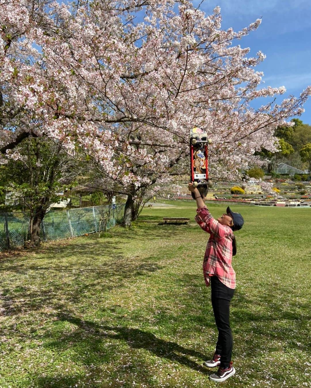 四十住さくらさんのインスタグラム写真 - (四十住さくらInstagram)「In 2 days I will be competing in the Tokyo Olympic Games‼️It still doesn’t feel real yet but I would enjoy every moment of it and would love to make the full bloom Sakura in the end🌸💪😉  いよいよ2日後、夢の舞台に立ちます‼️ まだ自分がオリンピック🇯🇵に出場するという実感はないけど、この舞台を全力で楽しみたいと思います🥳  練習してきたことを出し切って、 夏のさくら🌸を満開に咲かせたいです😉 応援よろしくお願いします📣🙏」8月2日 5時25分 - sakura_yosozumi