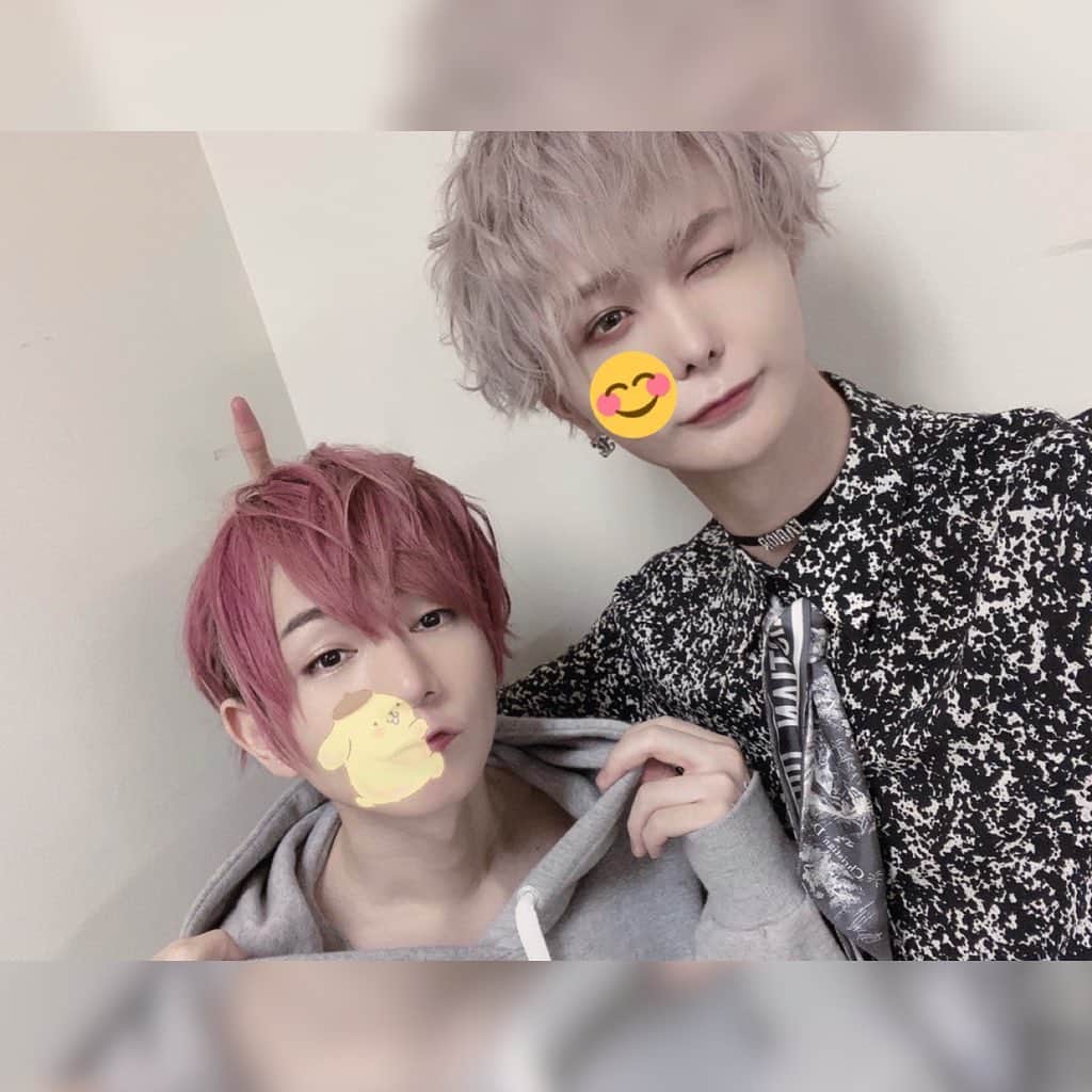 luzのインスタグラム：「ひきフェス2021in 東京ドームありがとうございました🥀  #ひきフェス #ひきフェス2021 #luz #うらたぬき #志麻 #となりの坂田 #センラ #浦島坂田船 #めいちゃん #あらき #un:c #天月 #佐香智久 #tokyodome」