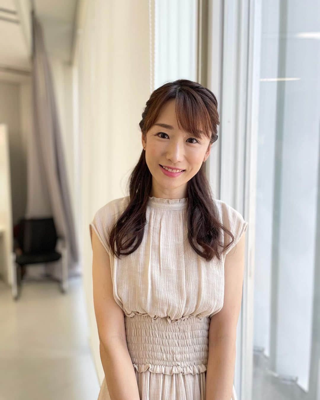 堂真理子さんのインスタグラム写真 - (堂真理子Instagram)「今週も、「ワイド！スクランブル」のピックアップニュースコーナーを通しで担当する予定です！よろしくお願いします😊  ☆ワンピース… #tonal ☆アクセサリー… #ete   #大下容子ワイドスクランブル #ワイドスクランブル #ニュース #テレビ朝日 #堂真理子 #アナウンサー #アナウンサー衣装」8月2日 14時40分 - mariko_do