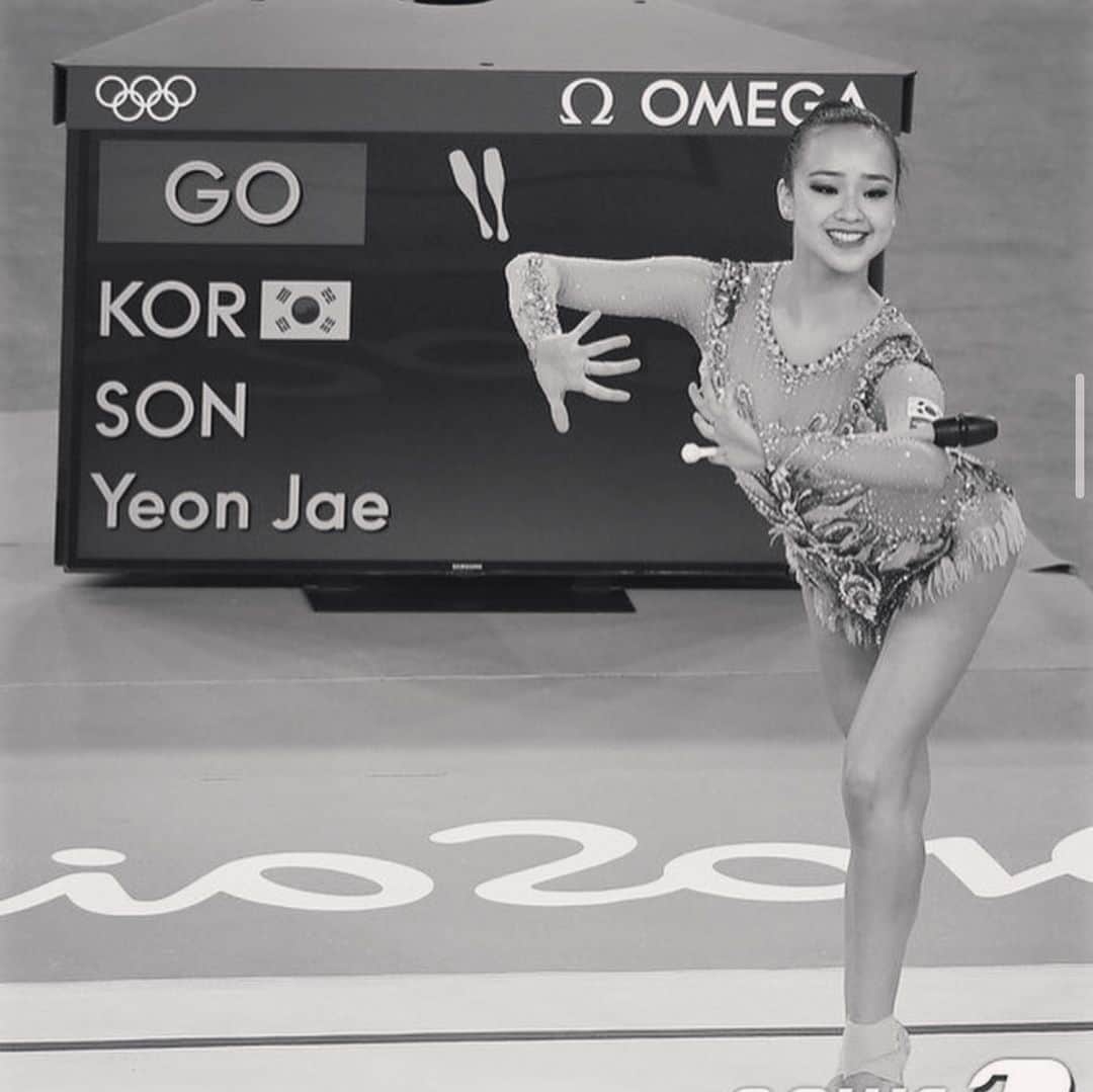 ソン・ヨンジェさんのインスタグラム写真 - (ソン・ヨンジェInstagram)「올림픽 경기들을 보면서 그저 그 무대까지 최선을 다해 달려갔을 모두가 존경스럽다! #TeamKorea 화이팅❤️」8月2日 10時18分 - yeonjae_son