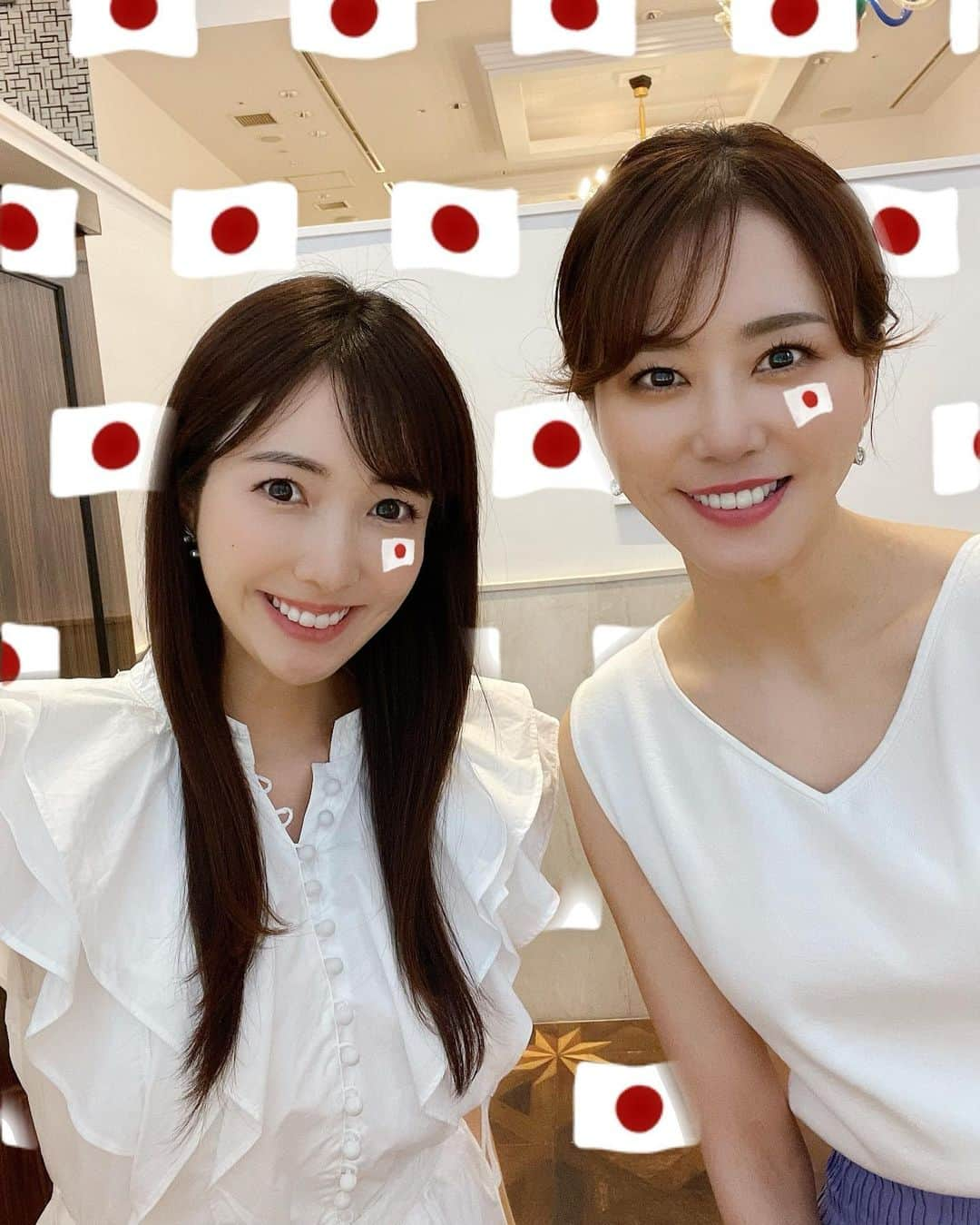 松本あゆ美さんのインスタグラム写真 - (松本あゆ美Instagram)「. @bltsteak_roppongi  のポップオーバーカフェに @sano.maya ちゃんと行ってきました🍴 . 普段はバターを付けていただくポップオーバーですが、 この夏サンドイッチやスイーツとして楽しめます🥪🥧 . . ☑︎ポップオーバー フルーツブリュレ ☑︎ポップオーバーサンド リッチスモークベーコンとメルティチーズ ☑︎ポップオーバーサラダ＆グリルドシュリンプ . . 甘い系としょっぱい系の幸せ無限ループでした💗 . そしてオリンピック・パラリンピック期間中ならではの嬉しいお土産も💝 日本人選手が金メダル🥇を獲得した次の日にポップオーバーカフェを利用すると、 先着5名様にポップオーバーがお土産としてもらえるそうです🎁 . . . #bltsteak #bltsteakroppongi  #ポップオーバー #六本木カフェ #六本木ステーキ #女子会ランチ  #snidel #スナイデル #お天気お姉さんの日常」8月2日 12時11分 - ayumi_matsumoto_1124