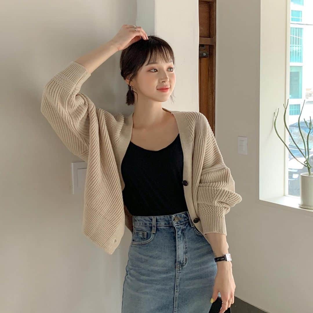 Yoonbitnaのインスタグラム：「예쁘다 예뻐🍃🍂  @09women #자화자찬」