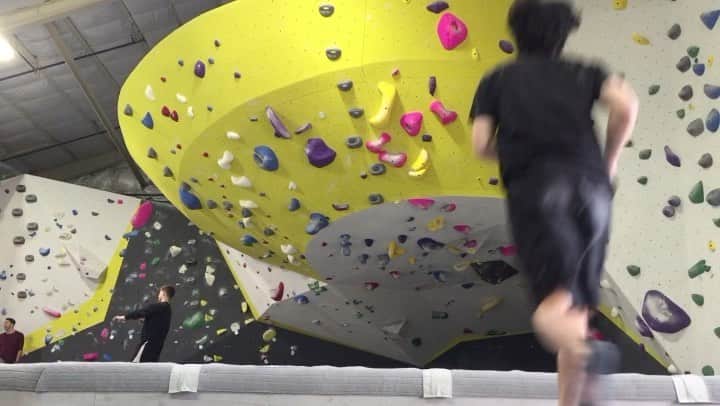 Nakajinのインスタグラム：「I've been climbing for almost eight years now. Can't wait for the sport climbing of Tokyo Olympic to start tomorrow🧗  あしたから始まるスポーツクライミング、たのしみ！  #sportclimbing」