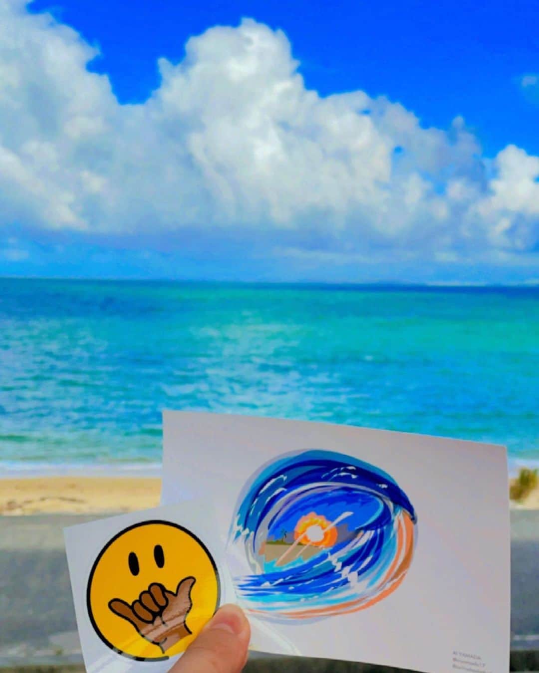 山田愛さんのインスタグラム写真 - (山田愛Instagram)「My babies🥰 I didn't post it!  WOOD ART  @lifeisajourney_aloha   つるつるに削られた白樺の木にArtが載りました✨ 本当にお気に入り💙感謝です。  ☀️🌈😍 ALOHA!🤙🏽🌴🌺  #hawaii #aloha #behappy #art  #lifeisajourney #basketball #woodart #beach #ocean #surf #palmtree #ハワイ」8月2日 17時25分 - aiyamada_