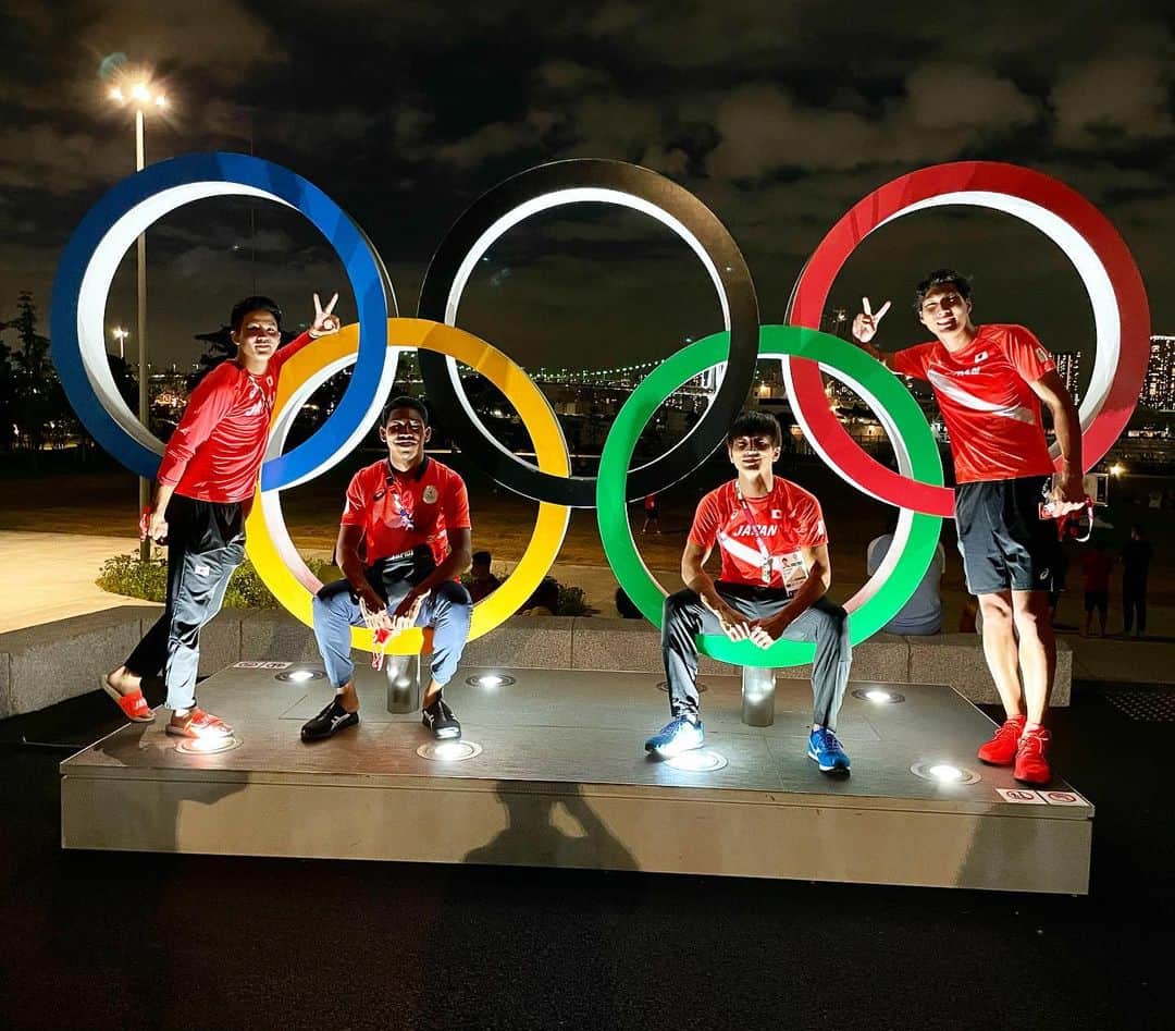 津波響樹さんのインスタグラム写真 - (津波響樹Instagram)「. オリンピック🔵🟡⚫️🟢🔴 応援有難うございました！！ 悔しい結果で終わってしまいましたが、人生においてとても思い出に残る時間を経験したと思います。 この悔しさバネに世界陸上やパリ五輪を目指し頑張ります🔥 オリンピック楽しかったです！！ 引き続き日本選手団の応援宜しくお願いします🇯🇵  #オリンピック #tokyo2020  #陸上競技 #同期」8月2日 19時31分 - hi_bi0121
