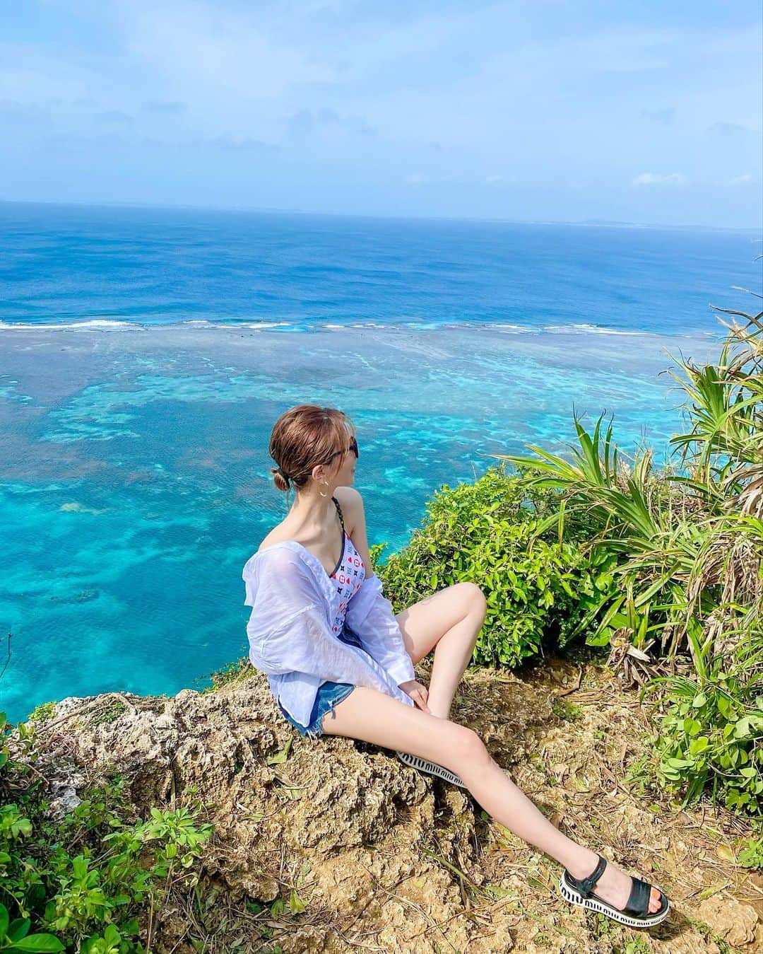 JUNKO（飯田順子）さんのインスタグラム写真 - (JUNKO（飯田順子）Instagram)「絶景😋🌈🧡 ・ ・ #三角点 #伊良部島 #irabujima」8月2日 20時29分 - jun__ko_