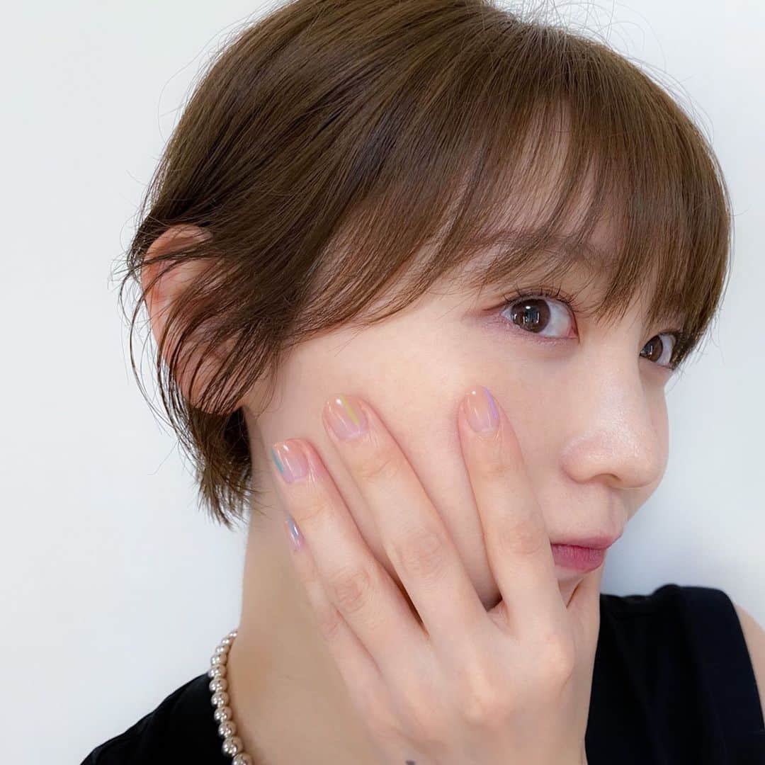おのののかのインスタグラム：「＊ 出産前、最後のジェルネイル💅 (私の病院は妊娠後期からジェルネイルNGになります。)  しばらくできないので 悔いなく可愛くしてもらいました🥺❤️ はぁ〜手も足も、かわいい〜🥰🥰  @esnail_japan さん いつもありがとうございます✨」