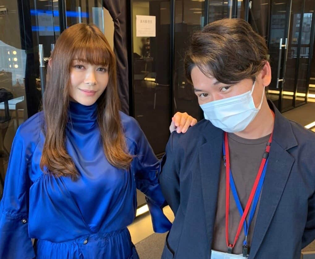 真木よう子さんのインスタグラム写真 - (真木よう子Instagram)「氷結CMオフショット①  暑い日々が続いておりますが、皆様いかがお過ごしでしょうか⁇ 熱中症には気をつけてくださいね。  Behind  the shooting scenes!  #氷結 #新氷結 #キリン氷結」8月2日 22時51分 - yokomaki_official