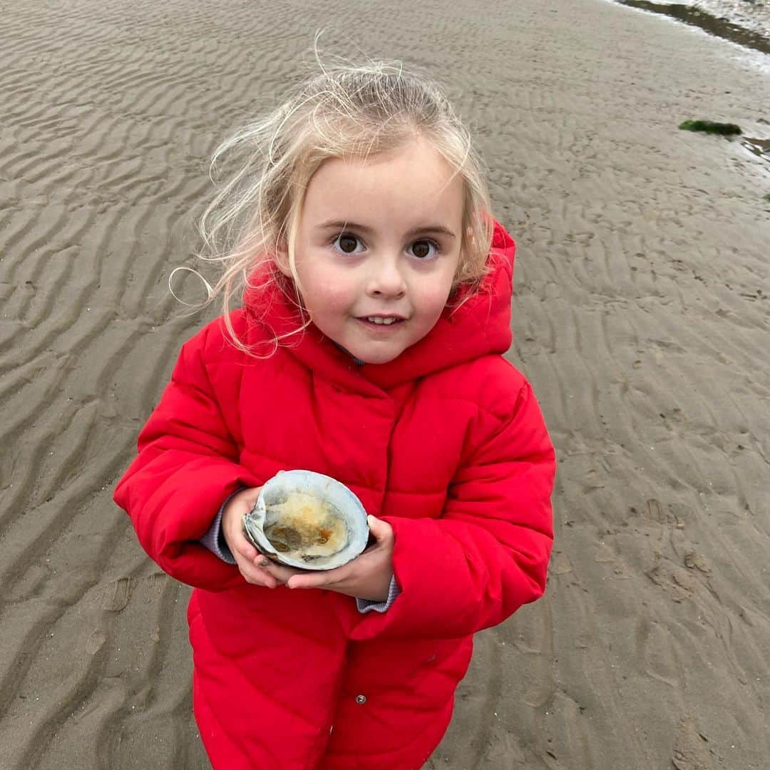 カル・クラッチローさんのインスタグラム写真 - (カル・クラッチローInstagram)「Willow is 5 ! We are so lucky to have such an amazing daughter that makes us so happy and proud everyday. ❤️❤️❤️❤️❤️」8月3日 5時23分 - calcrutchlow