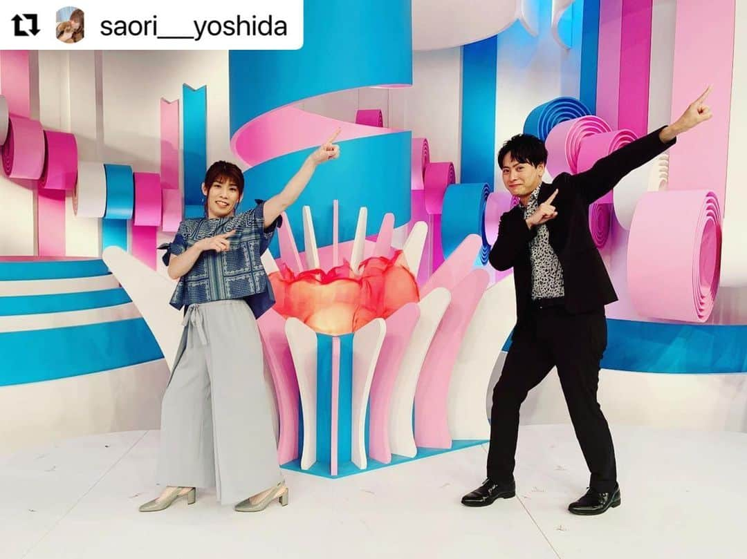 ZIP!さんのインスタグラム写真 - (ZIP!Instagram)「#Repost @saori___yoshida ・・・ 今週は毎日ZIP!に生出演させてもらいます😊 火曜パーソナリティーの山下健二郎さんとランニングマン😁😁😁 一緒にできてとても嬉しかったです😆 健二郎さん、ありがとうございました😆🙏  本日もレスリング競技の応援宜しくお願いします🙇‍♀️  #健二郎　さん #zip #火曜パーソナリティー」8月3日 10時40分 - ntvzip