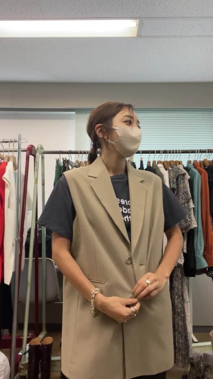 かんだまのインスタグラム：「用事があって前職の会社にお邪魔しにきたのですが、YouTubeを撮影しせてもらえるということで、コーデ組の様子を一部お届け(°▽°)」