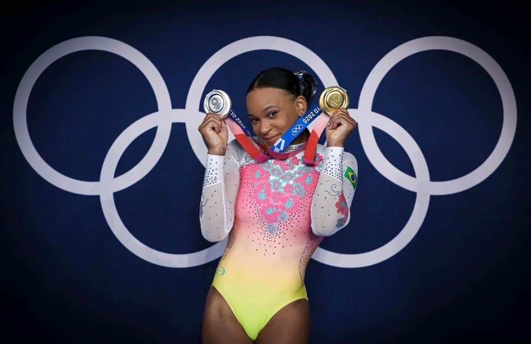 レベッカ・アンドラーデさんのインスタグラム写真 - (レベッカ・アンドラーデInstagram)「Dia 16! Curtindo cada fotinho e curtindo as medalhas!🤩🙏🏽❤️ 📸: @rbufolin」8月3日 15時44分 - rebecarandrade