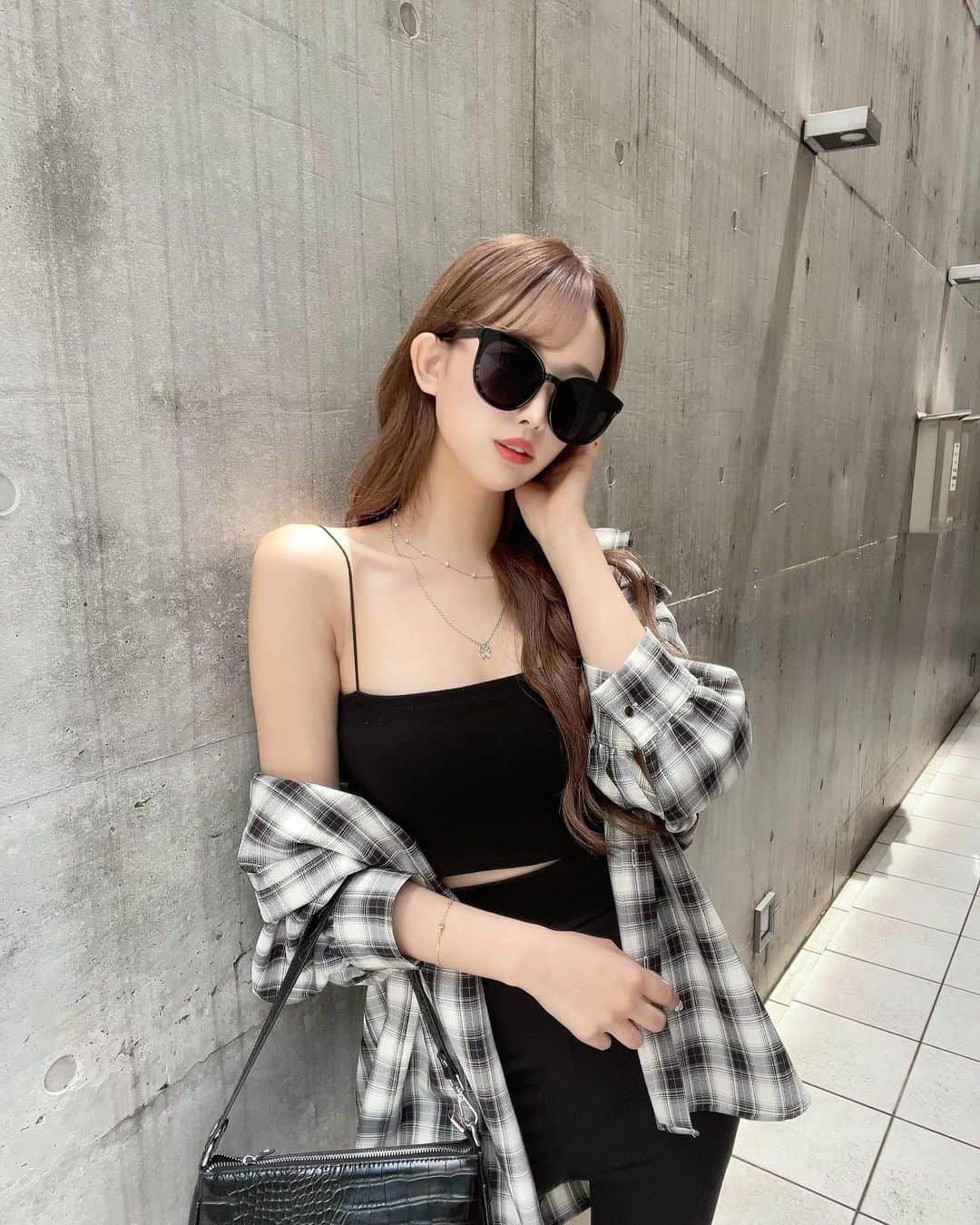 伊藤桃々さんのインスタグラム写真 - (伊藤桃々Instagram)「黒の日😎  #ootd」8月3日 20時29分 - __peachstagram__