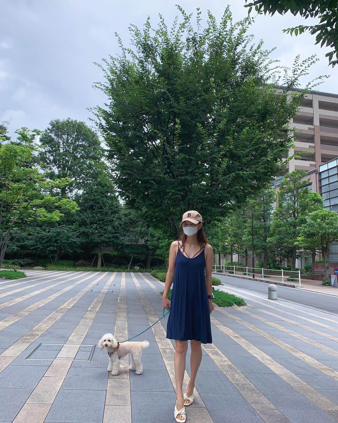 青山舞莉のインスタグラム：「MADISON KAI X @nugu__official   現在SUMMER SALE セール行っています。私のお気に入りのユニセックスで着用できるこの帽子も  ¥2200 → ¥1760 🤍  千円台でとてもお得だよ。本当にクオリティよくて私もびっくりしたし、感動したの。 ぜひこの機会に色んなお洋服や帽子や靴ゲットしてみてね  #nugu #nugustyle #ootd #outfit #韓国ファッション」