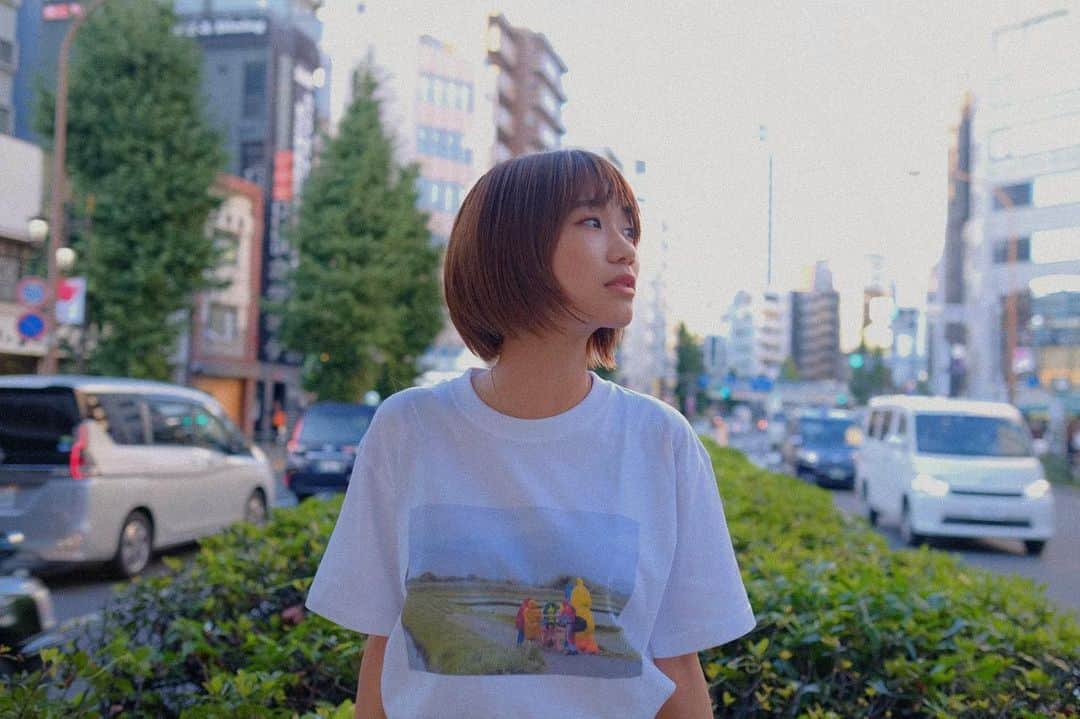 菜乃花さんのインスタグラム写真 - (菜乃花Instagram)「かわいいじゃない会場限定Tシャツ  着て来てくれたので撮らせてもらいました🥲💓 かわいい。うれしい。  #fujifilmxs10」8月3日 23時19分 - nanoka0707
