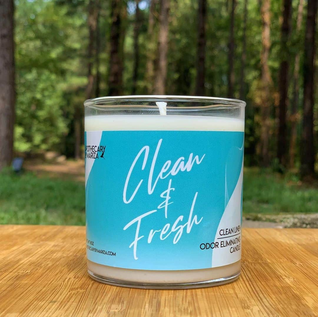 ニーナ・メルセデスさんのインスタグラム写真 - (ニーナ・メルセデスInstagram)「New candle!! On sale now! Apothecarybymariza.com link in my bio use my code 10OFF   GET READY FOR A FRESH & ODOR FREE ENVIRONMENT Unpleasant smells meet their match: the Clean & Fresh Odor Eliminator.  Powered by Fresh Linen Scent!  This fragrance oil captures and eliminates bad odors and leaves behind a clean, fresh linen scent. A bright Vanilla top note uplifts the airy ozone, floral, and linen heart, while a touch of powdery light musk wraps up this clean scent.   Clean & Fresh Odor Eliminator Candle by Apothecary by Mariza refreshes stale spaces and bring a breath of fresh air anywhere that’s needed.  PERFECT FOR SMOKER'S HOMES - Helps get rid of smells from ash trays, smoke, wet dog(s), cigarettes, cigars, litter boxes, kitchen odors, busy bathrooms.  PERFECT FOR PET LOVING HOMES - Between litter boxes and dog beds, our four-legged friends can leave our homes smelling less than fresh, maybe even a little smelly. Our pet odor eliminator candle is made with a tested and proven odor neutralizer and specially formulated to freshen pet-loving homes. ❤️」8月4日 5時57分 - lifewithmariza