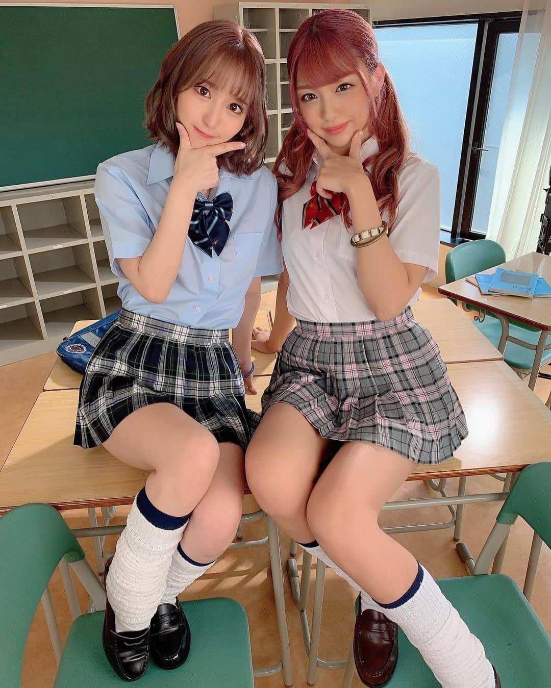 黒川さりなのインスタグラム：「. ギャルしか勝たん♡ 隣は、木下ひまりちゃん🦦💜 . . #jkブランド #ギャル #高校生 #撮影 #夏の思い出」