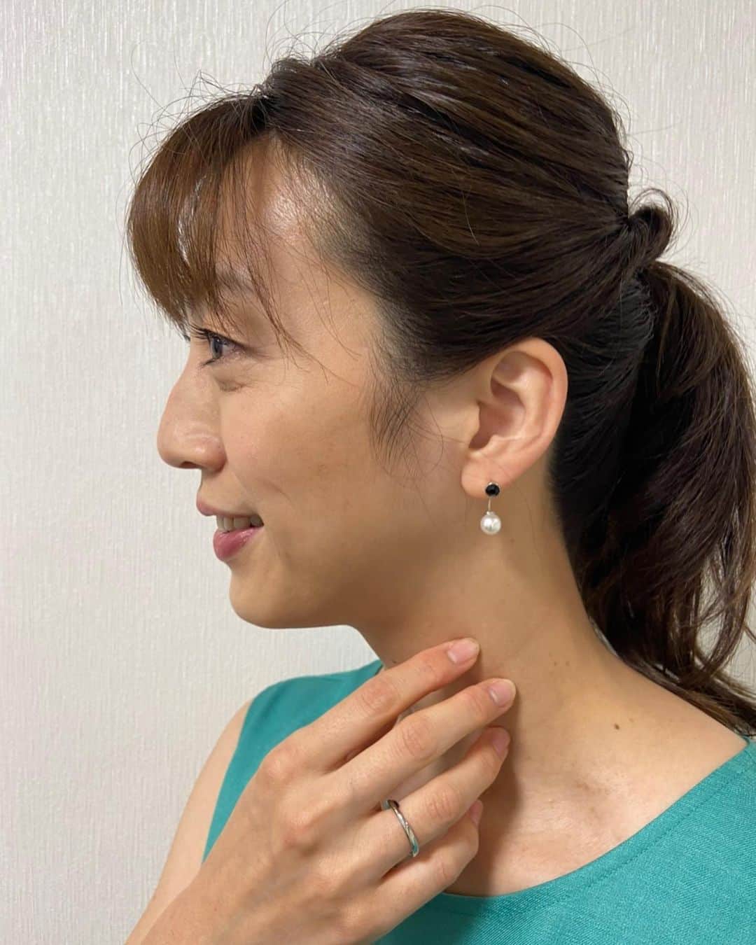 寺川綾さんのインスタグラム写真 - (寺川綾Instagram)「報道ステーション衣装を一気にupさせていただきます🙋‍♀️👗 連日選手の皆さんの頑張りが凄すぎますね✨✨ オリンピックも残りわずかになり、だんだん寂しさも出てきました😭が‼️最後の最後までエールを送り続け、しっかりお伝えしていきたいと思います🙌🇯🇵 #報道ステーション #7月28日 #トップス #パンツ #bananarepublic #バナナリパブリック #アクセサリー #starjewelrygirl #ネックレス  #starjewelry #スタージュエリー  #7月29日 #柄ブラウス #doneeyu #ワイドパンツ #dollysean #ピアス #room #7月30日 #ワンピース #ヤマトドレス #ノースリーブ #リング #ミュール #diana #8月3日 #evexbykrizia #白t #切り替えトップス #変形ネックレス」8月4日 23時33分 - terakawaaya_official